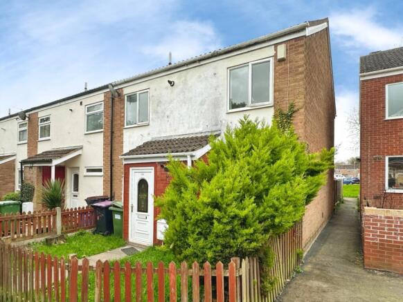 3 bed property, in Churncote, £155,000