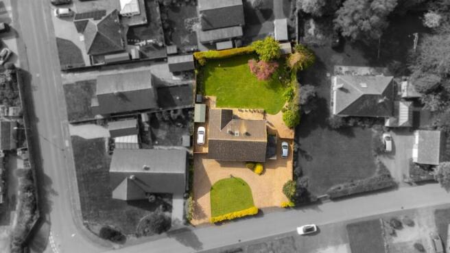 4 bed property, in The Chase, £415,000