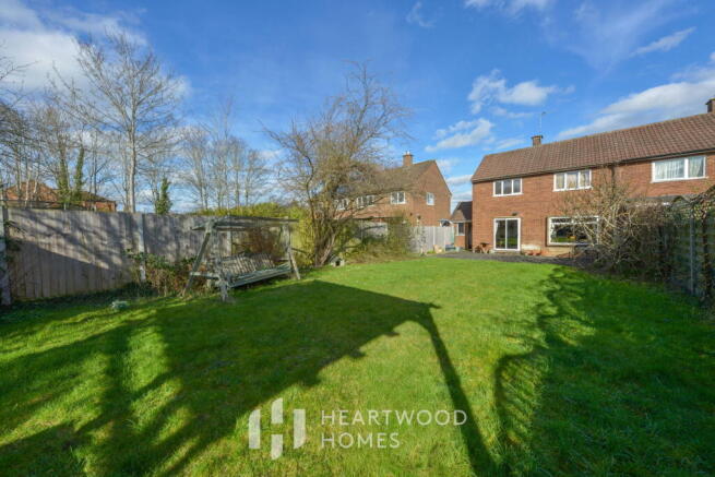 3 bed property, in Catham Close, £575,000