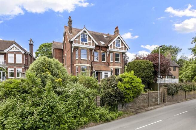 7 bed property, in King Henrys Road, £1,250,000