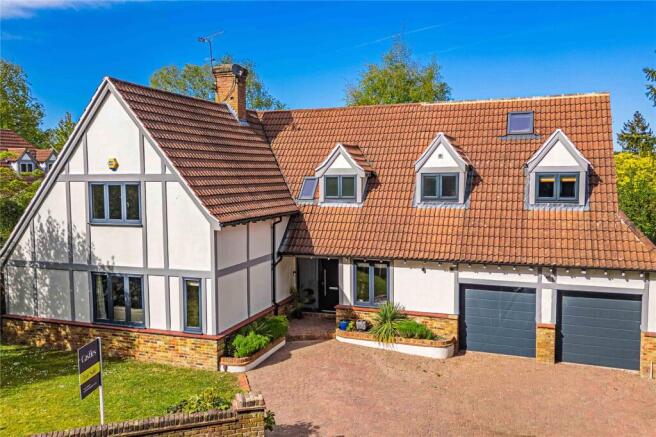5 bed property, in Castle Gateway, £2,100,000