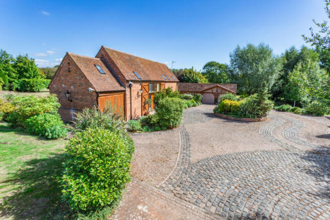 4 bed property, in Swan Lane, £1,250,000
