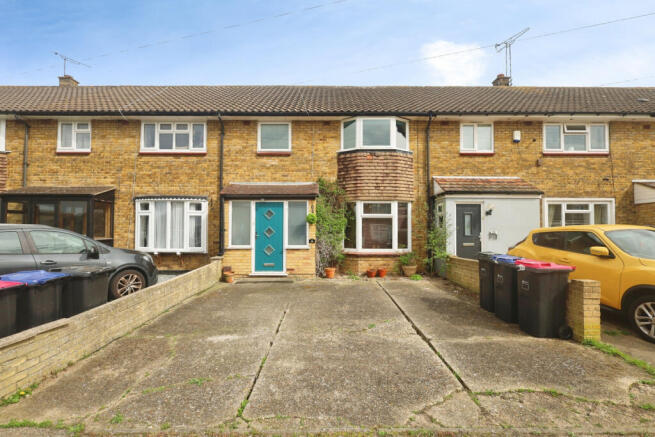 3 bed property, in Bunters Avenue, £315,000