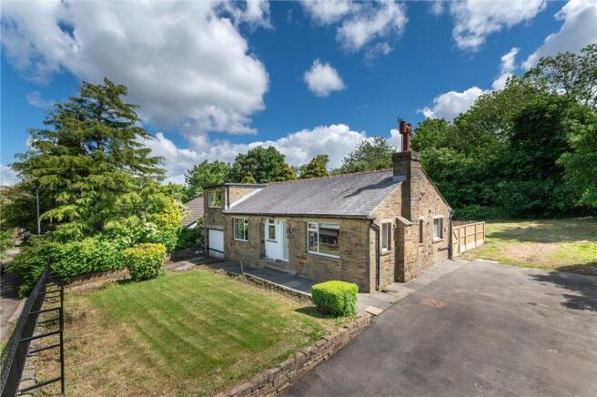 3 bed property, in Cliffe View, £375,000