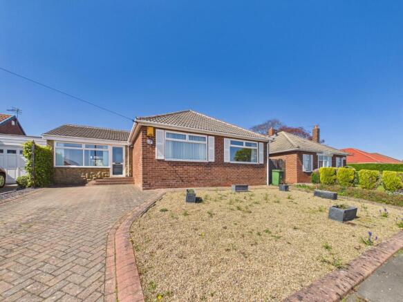 3 bed property, in Westacres Avenue, £325,000