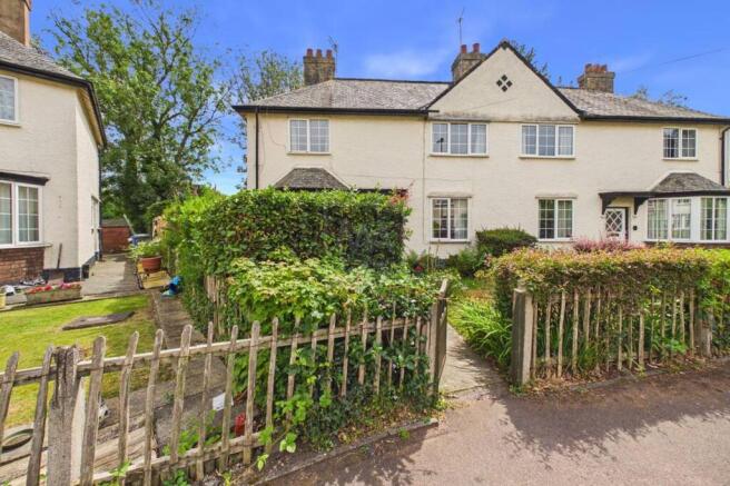 3 bed property, in Wilderspool Crescent, £300,000