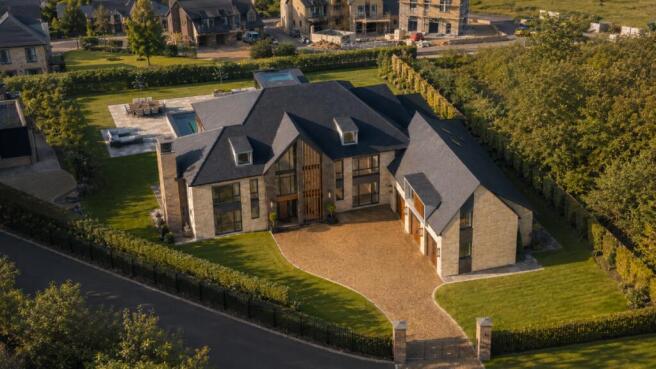 6 bed property, in The Cavendish, £2,000,000