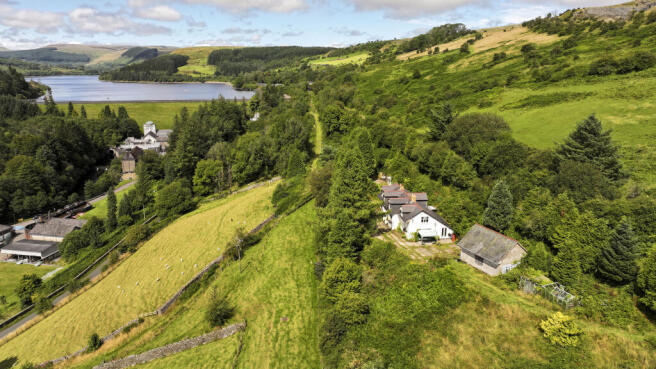 5 bed property, in Pleasant View, £799,999