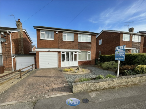 4 bed property, in Chatsworth Road, £290,000