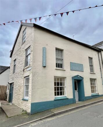 Land, in Arvona, £495,000