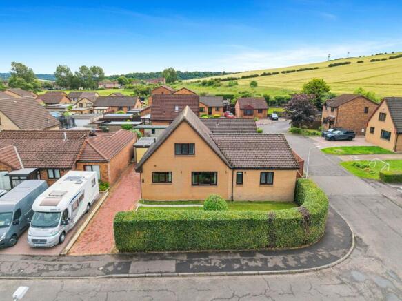6 bed property, in Granville Way, £350,000