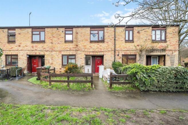 1 bed property, in Spooner Walk, £210,000