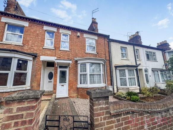 3 bed property, in Midland Road, £225,000