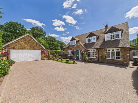 5 bed property, in Chilcote Lane, £1,325,000