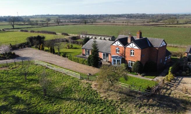 4 bed property, in Laughton Lodge Farm, £875,000