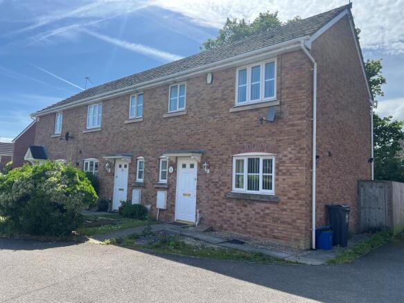 3 bed property, in Jenkins Way, £250,000