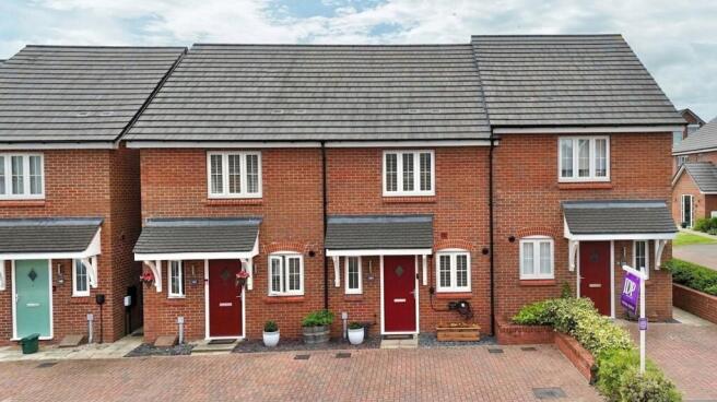 2 bed property, in Nicholson Road, £200,000