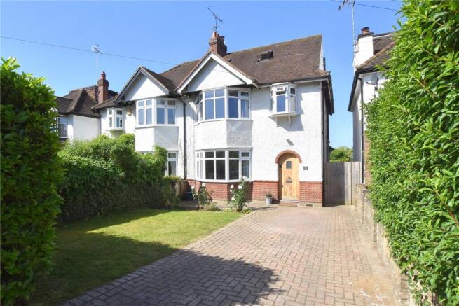 4 bed property, in Leigh Road, £870,000