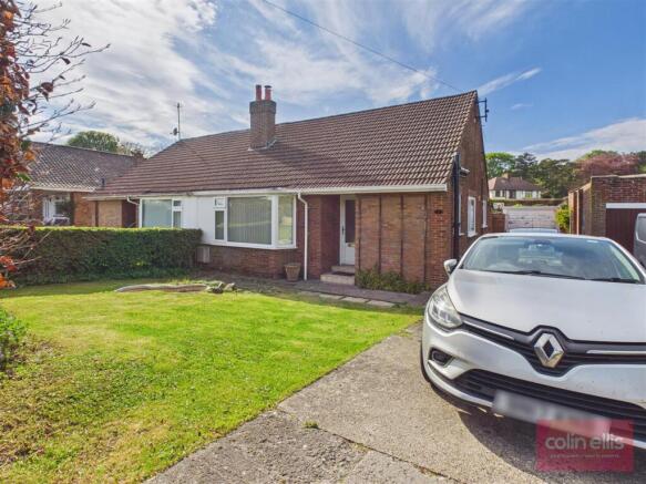 4 bed property, in Racecourse Road, £290,000
