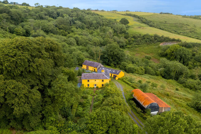 4 bed property, in Pant Y Ffynnon, £815,000