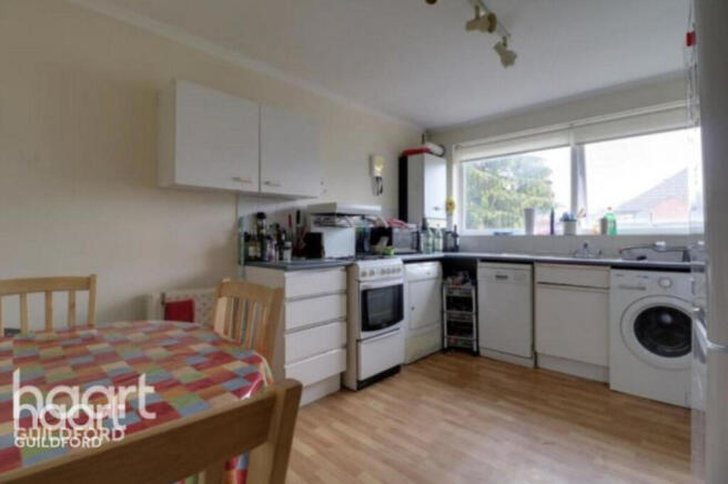 3 bed property, in Drummond Road, £450,000