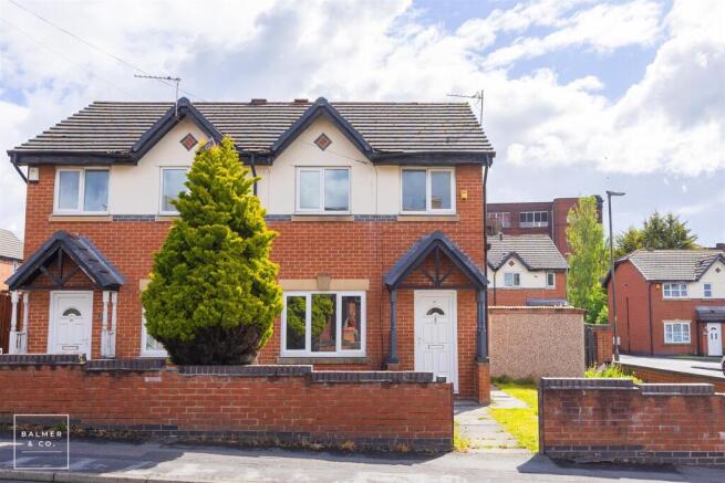 3 bed property, in Siddow Common, £170,000