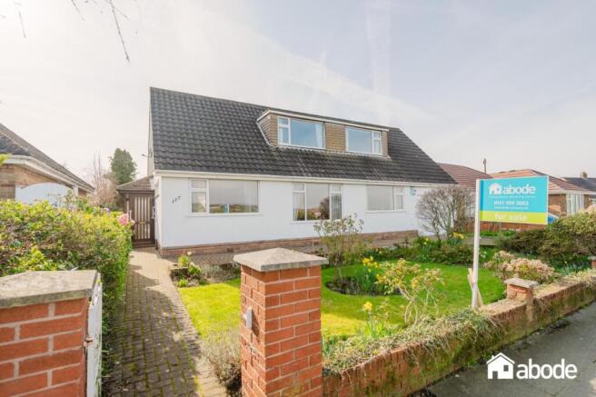 3 bed property, in Manor Road, £500,000