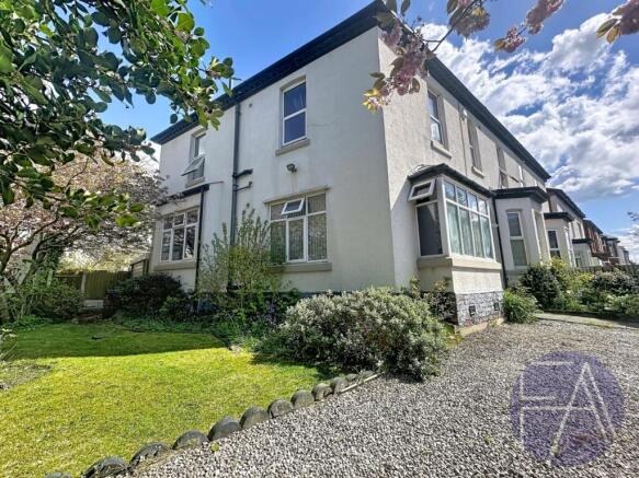 6 bed property, in Claremont Road, £350,000
