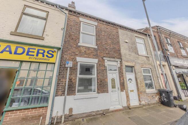 2 bed property, in Lonsdale Street, £110,000