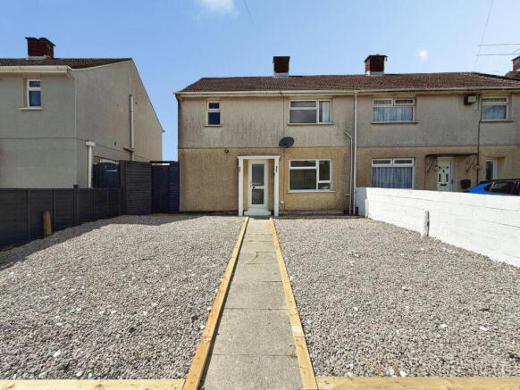 3 bed property, in Southville Road, £160,000