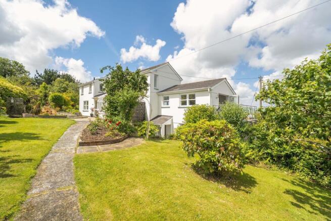 3 bed property, in Grampound Road, £600,000