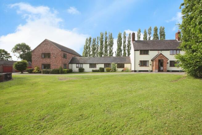 7 bed property, in Hinckley Road, £1,400,000