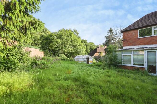 2 bed property, in Charfield Close, £240,000