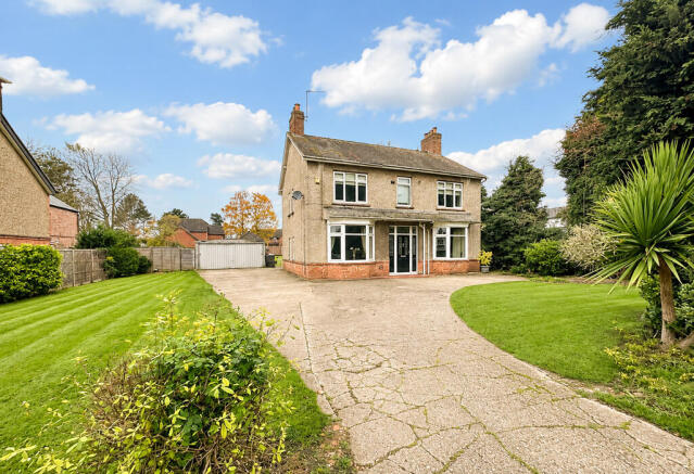 4 bed property, in North Road, £599,995