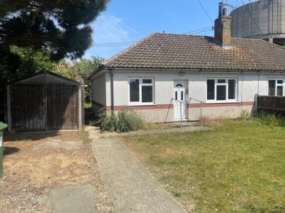2 bed property, in 13 Waterfield Avenue, £60,000