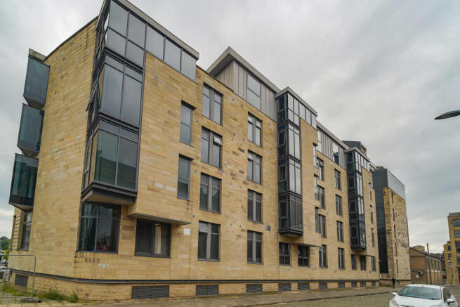 2 bed property, in The Gatehaus, £47,500