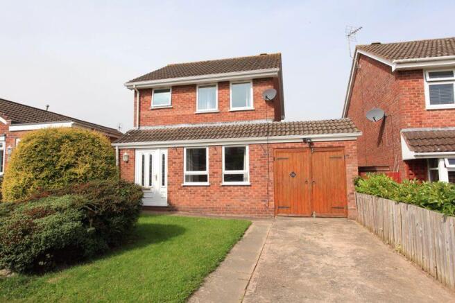 3 bed property, in Blakeway Close, £289,950
