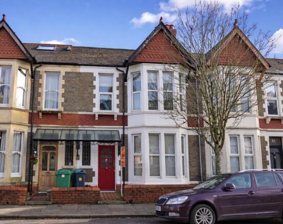 4 bed property, in Newfoundland Road, £330,000