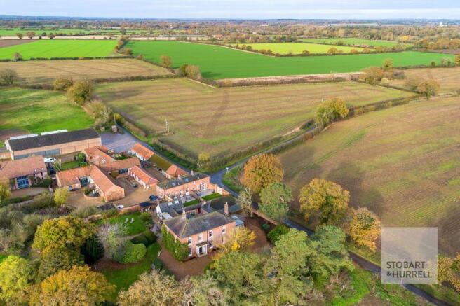3 bed property, in The Coach House, £375,000