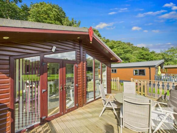 2 bed property, in Bowland View, £69,500
