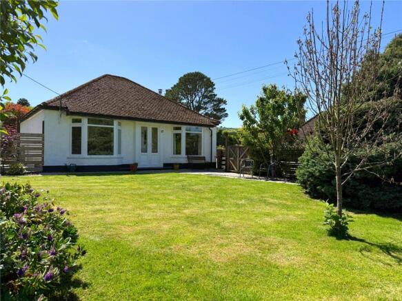 3 bed property, in Chapel Lane, £400,000