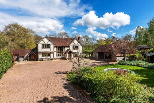 5 bed property, in Stick Hill, £1,950,000