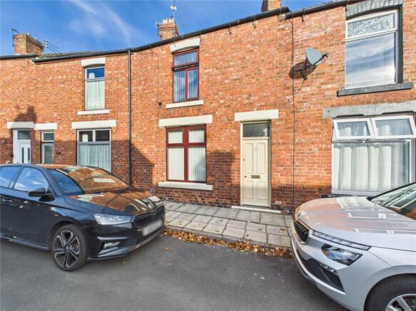 2 bed property, in Foundry Street, £65,000