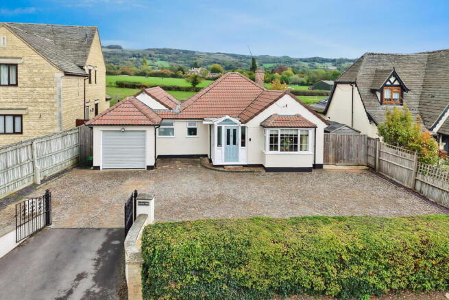 3 bed property, in Bowbridge Lane, £750,000