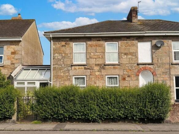 3 bed property, in South Terrace, £250,000