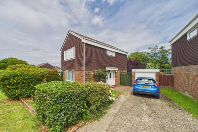 3 bed property, in Staplehurst, £475,000