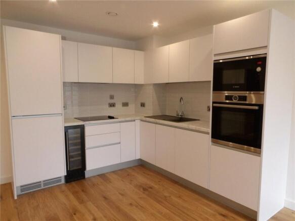 1 bed property, in Arden Gate, £220,000