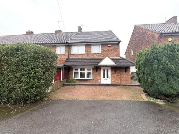 2 bed property, in Clockmill Road, £180,000