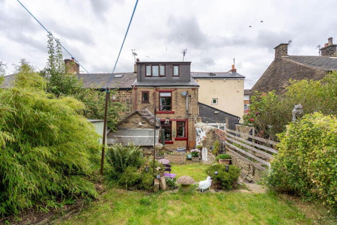 3 bed property, in Gladstone Street, £235,000