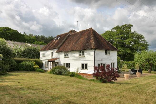 4 bed property, in Trenley Lane, £1,150,000